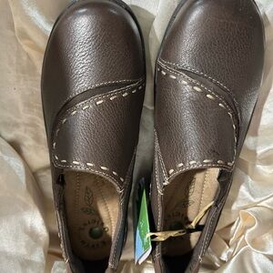 Earth Origins Dark Brown Leather Loafers Women's 8 NEW! No Box.